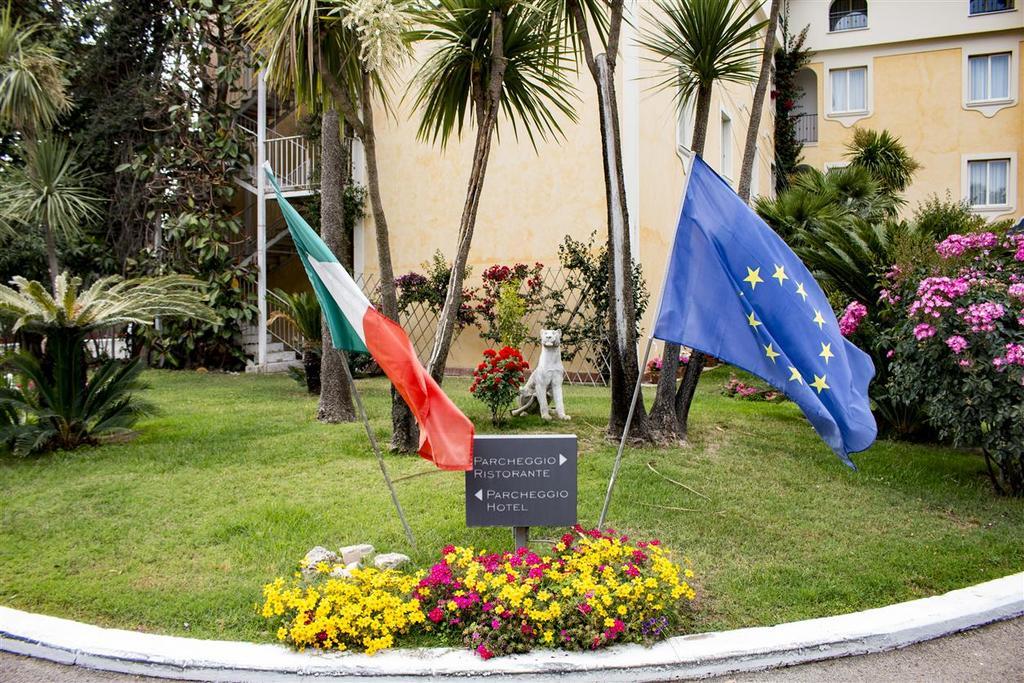Hotel Mediterraneo Квалиано Экстерьер фото